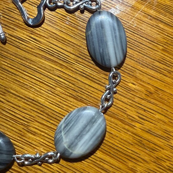 2/$20, Genuine Dark Grey Banded Agate Bracelet w/ Heart Arrow Toggle - Picture 5 of 10